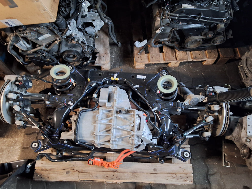 Tesla Model Y komplettes Hinterachsmodul