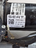 Seat Arona Scheibenwischeraufnahme mit Wischermotor