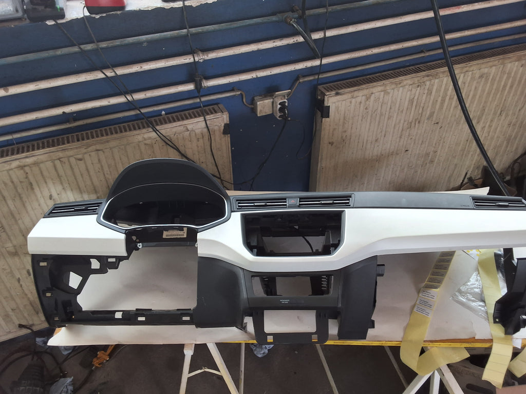 Seat Arona Armaturenbrett